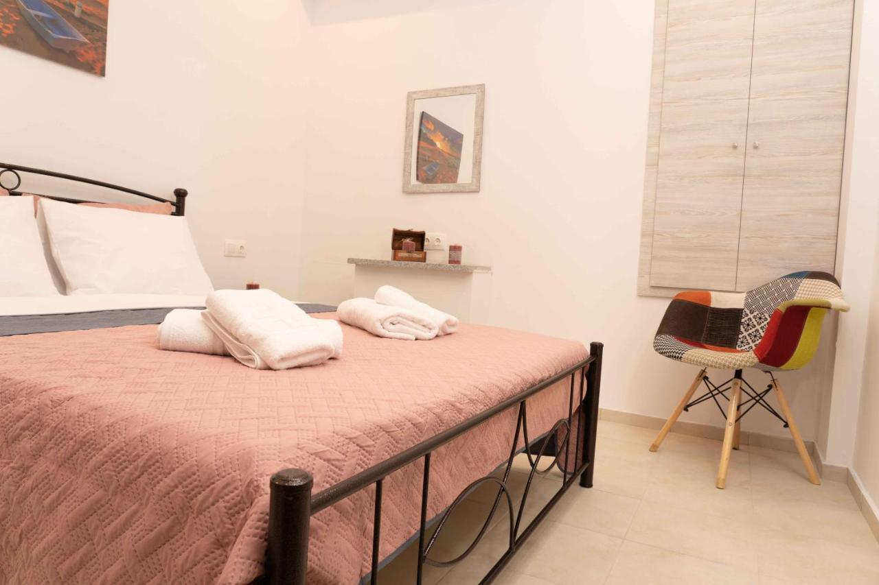 Pombia Haritos Holidays Home מראה חיצוני תמונה