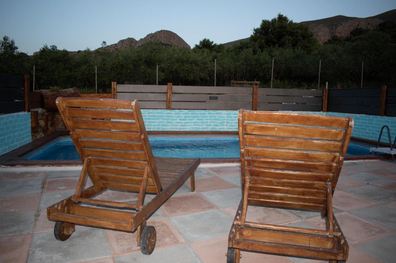 Pombia Haritos Holidays Home מראה חיצוני תמונה